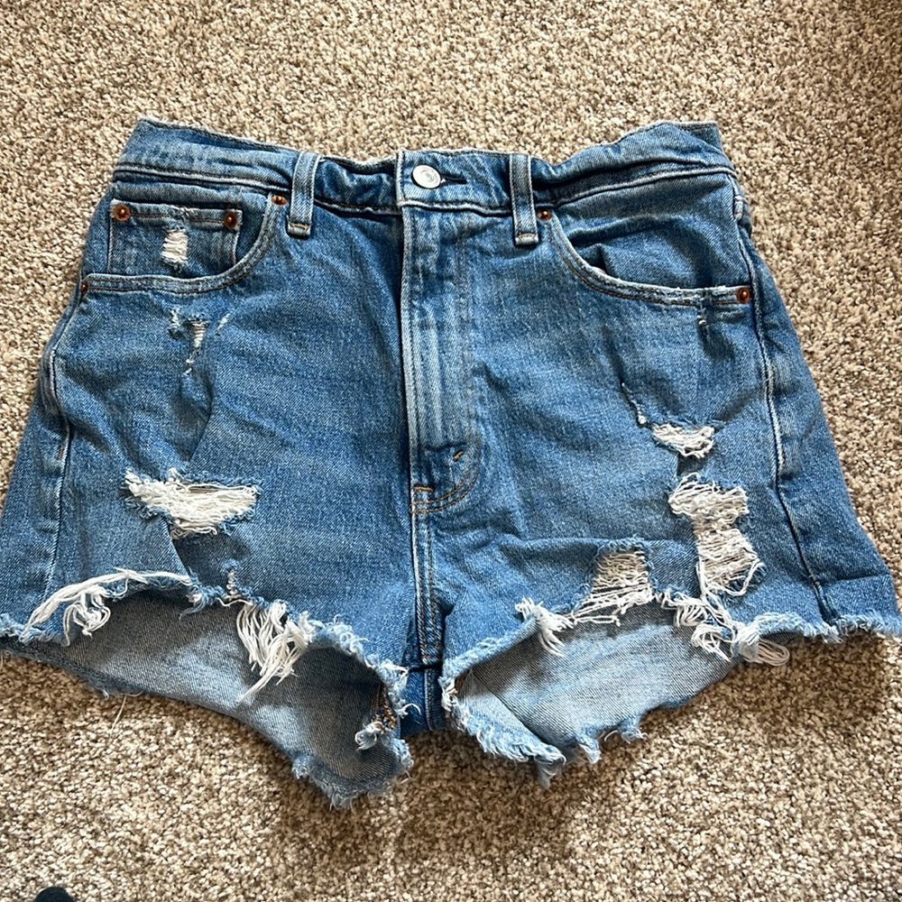 Abercrombie & Fitch The Mom Shorts High Rise